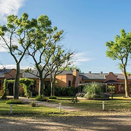 Pampas Del Sur Hotel Y Spa De Campo Canuelas Exterior photo